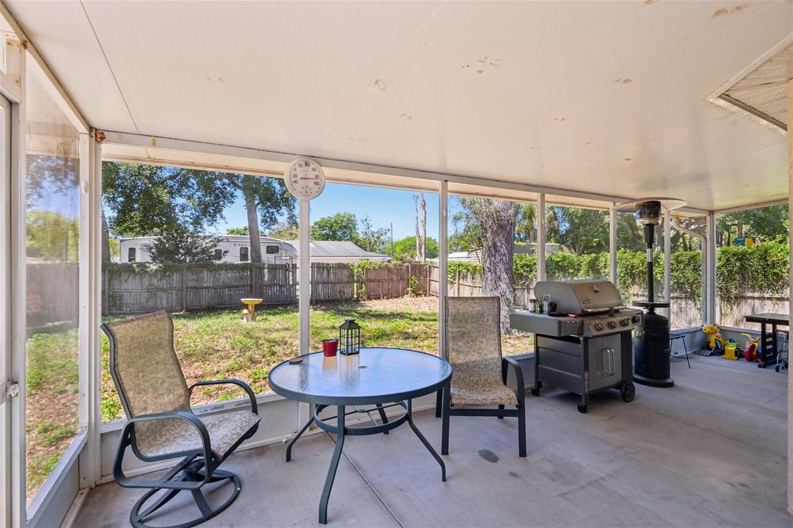 Image 18 of 22 For 6633 Hone Street