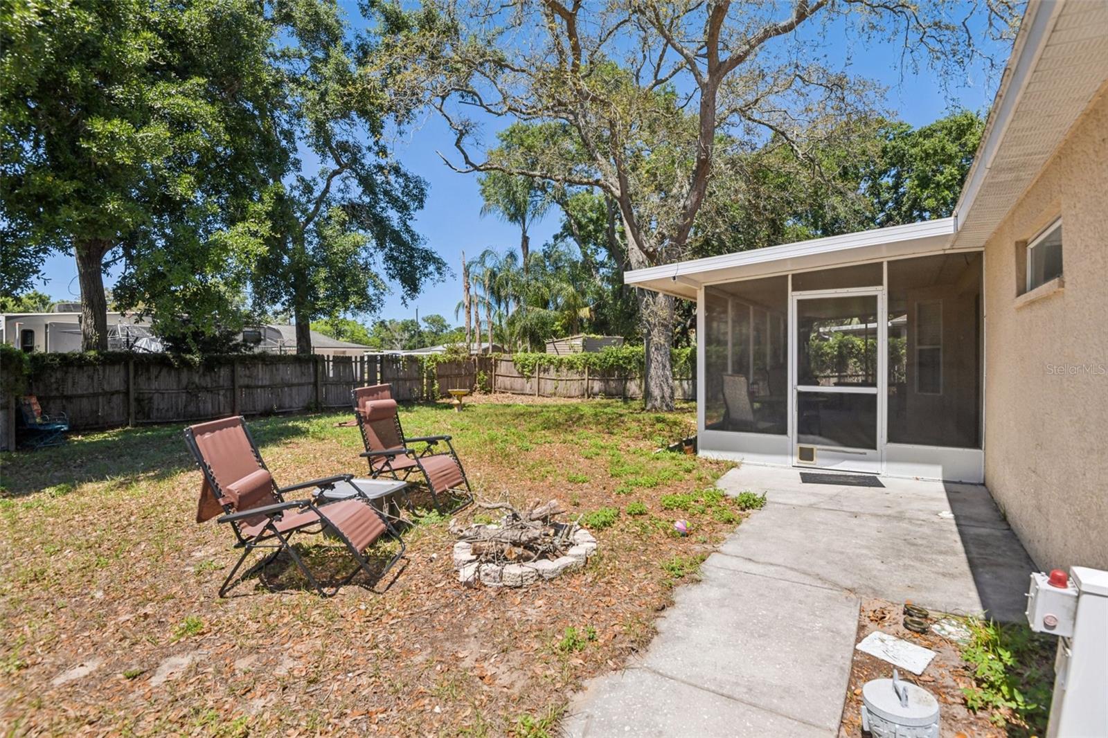 Image 20 of 22 For 6633 Hone Street