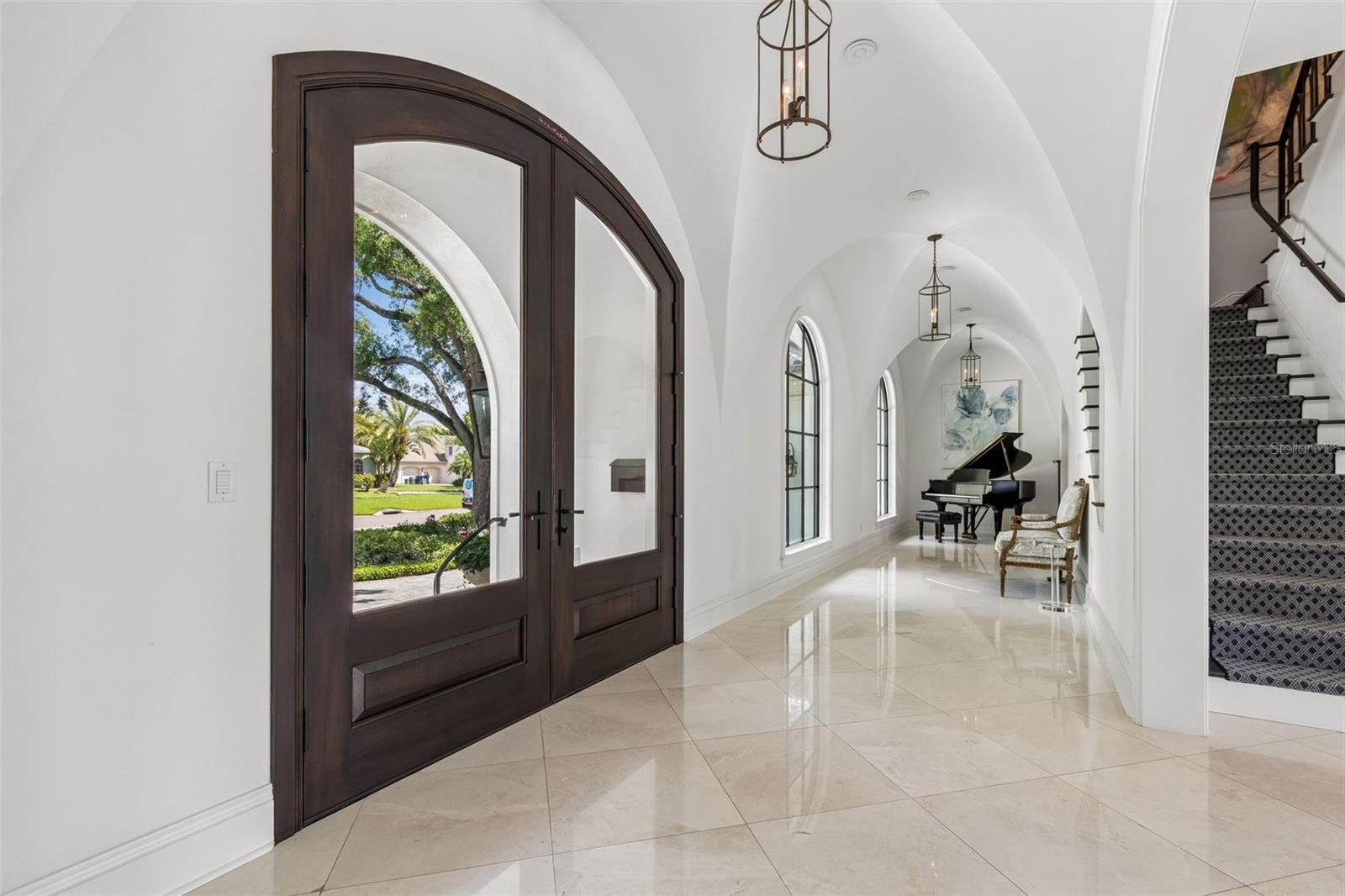 Listing photo id 8 for 4808 Culbreath Isles Road