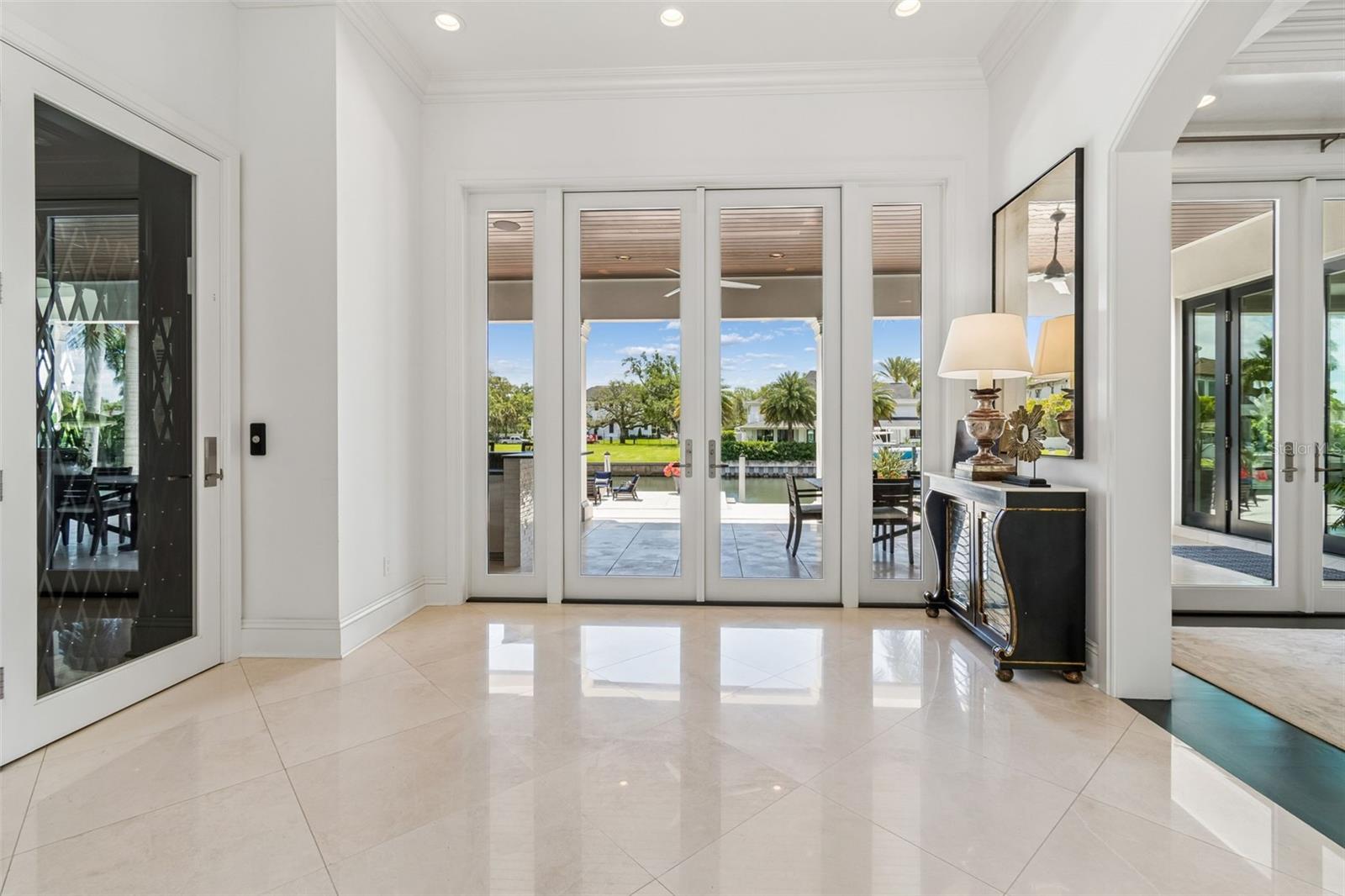 Listing photo id 10 for 4808 Culbreath Isles Road