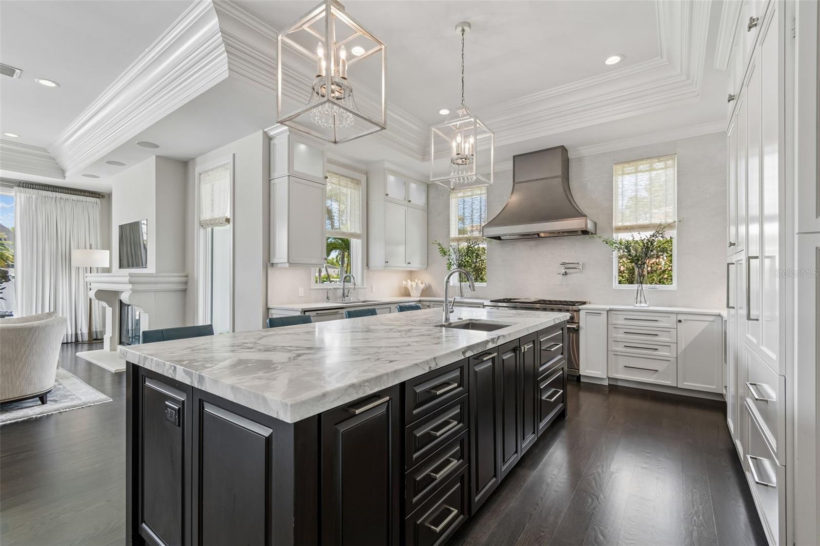 Listing photo id 13 for 4808 Culbreath Isles Road