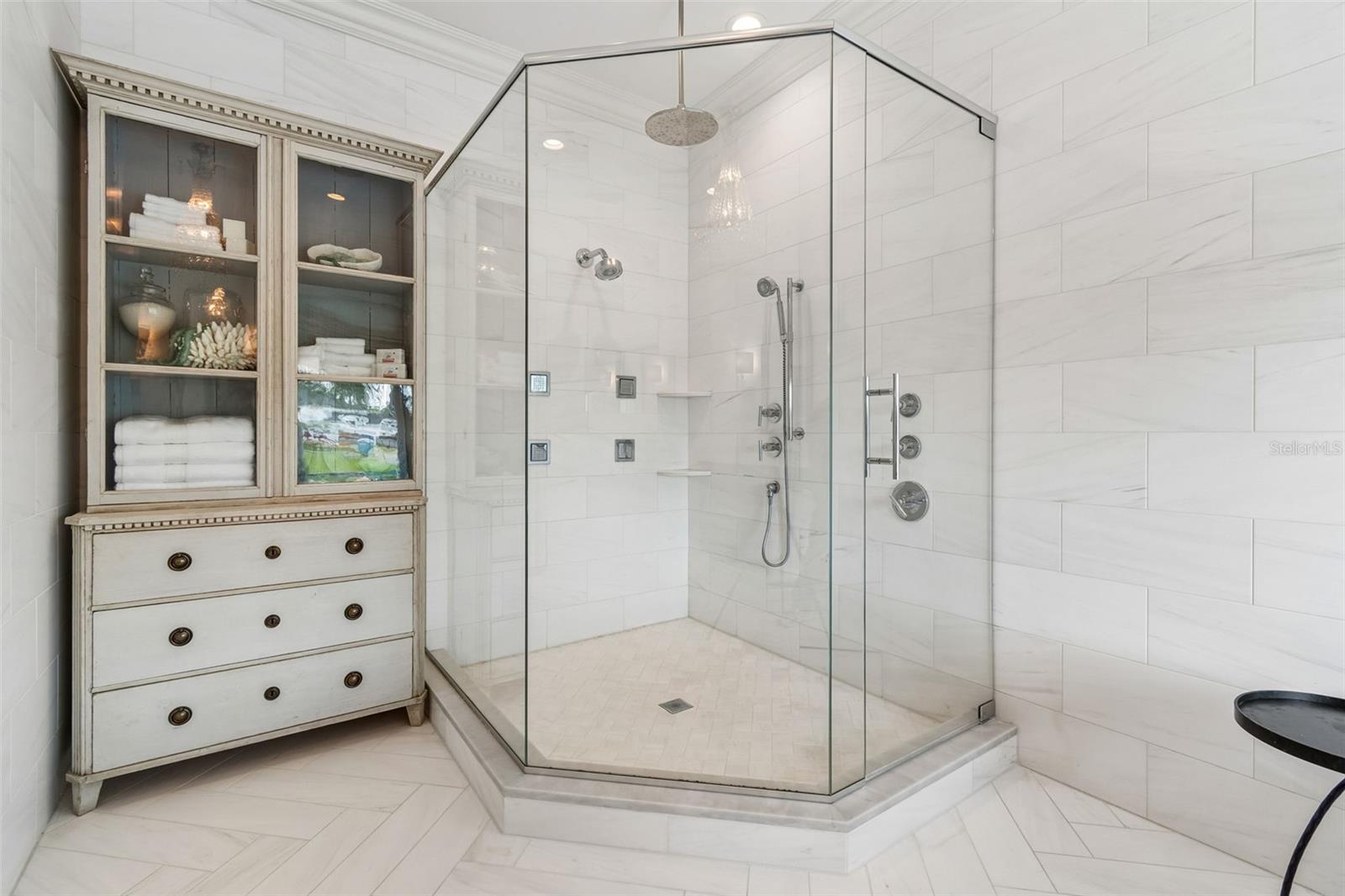 Listing photo id 34 for 4808 Culbreath Isles Road