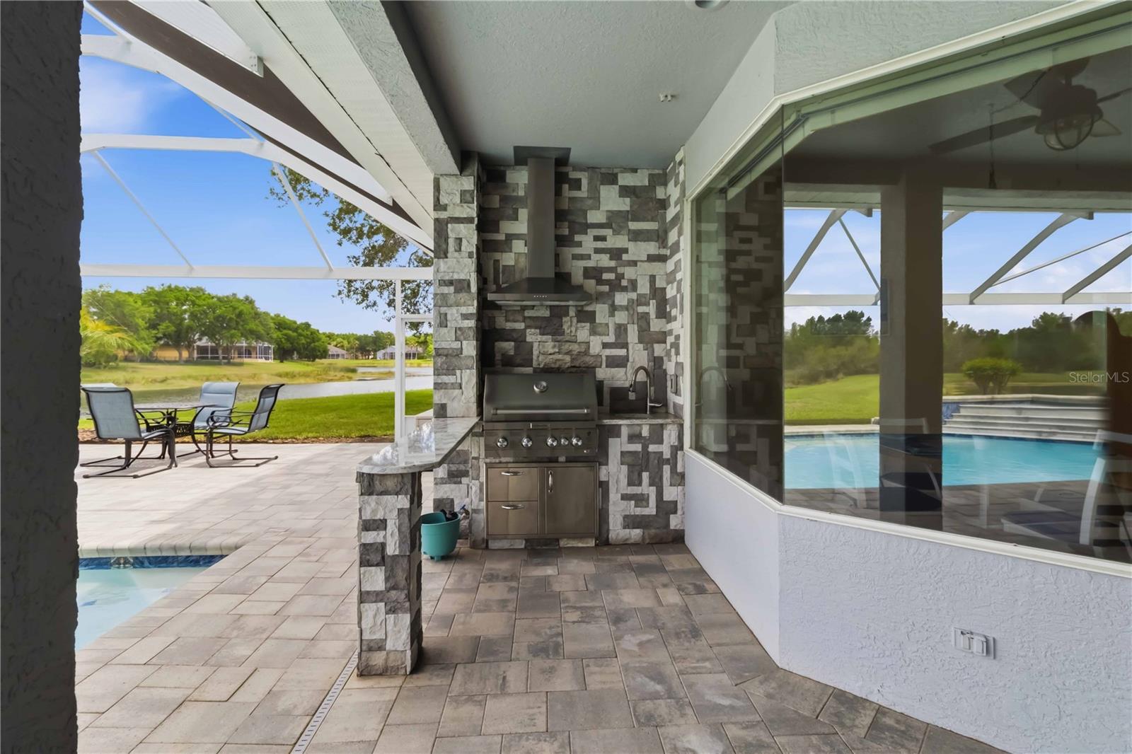 Listing photo id 33 for 19120 Mandarin Grove Place