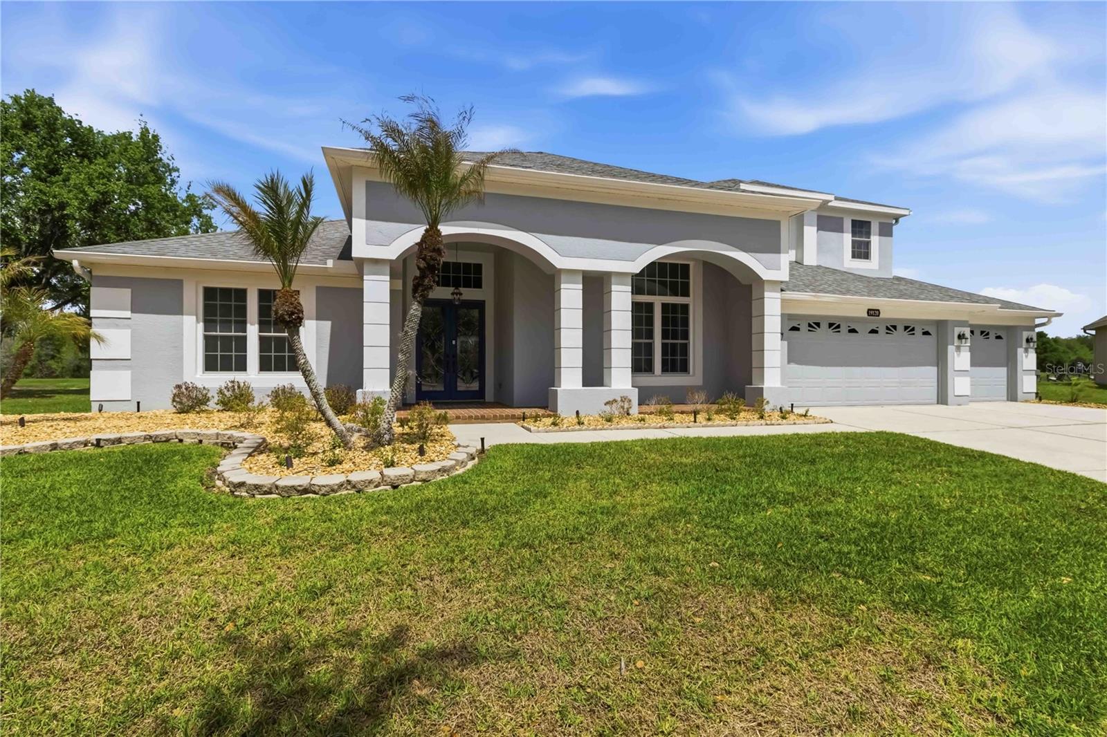 Listing photo id 40 for 19120 Mandarin Grove Place