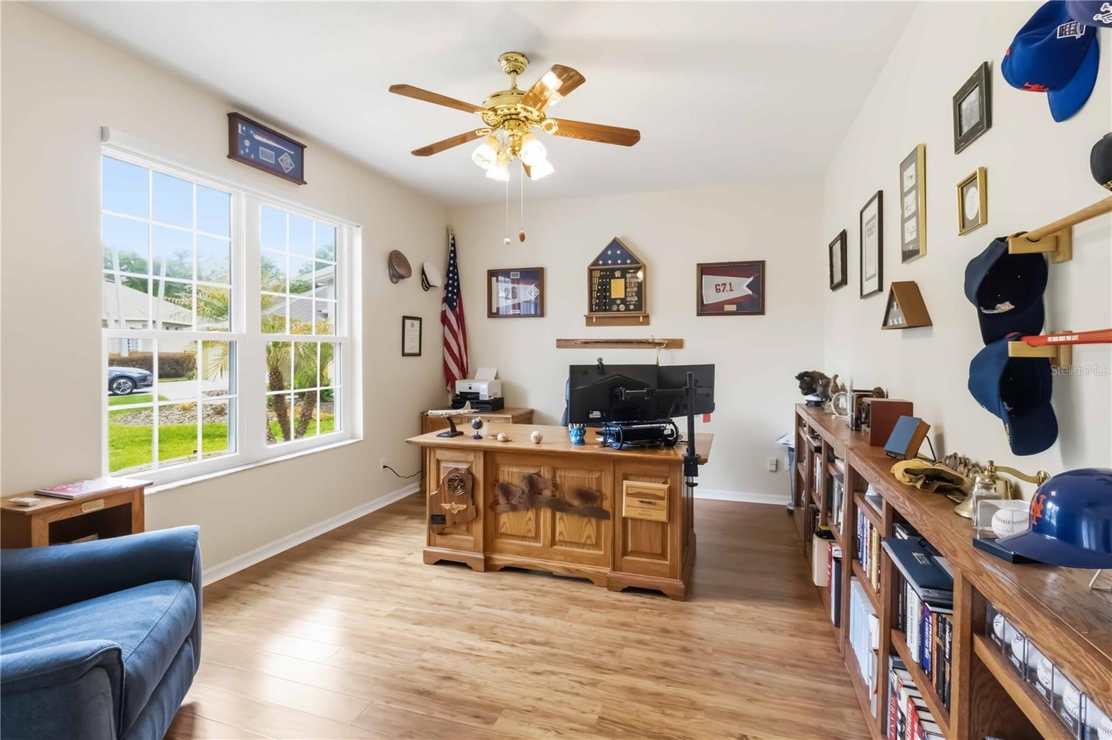 Listing photo id 4 for 19120 Mandarin Grove Place