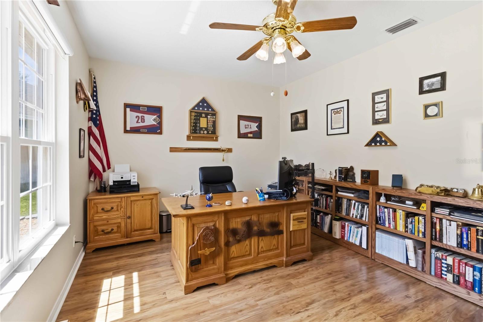 Listing photo id 5 for 19120 Mandarin Grove Place