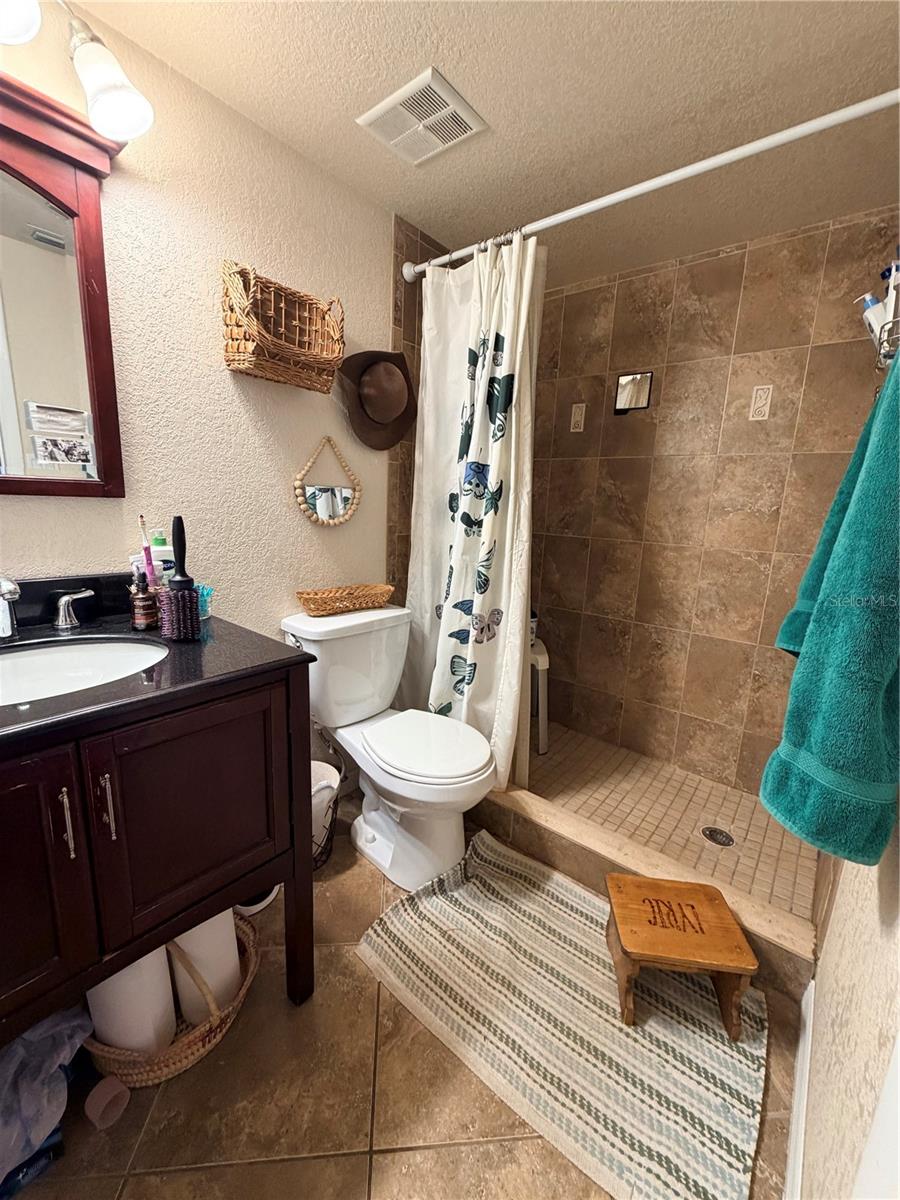 Image 16 of 27 For 720 Village Drive N 103