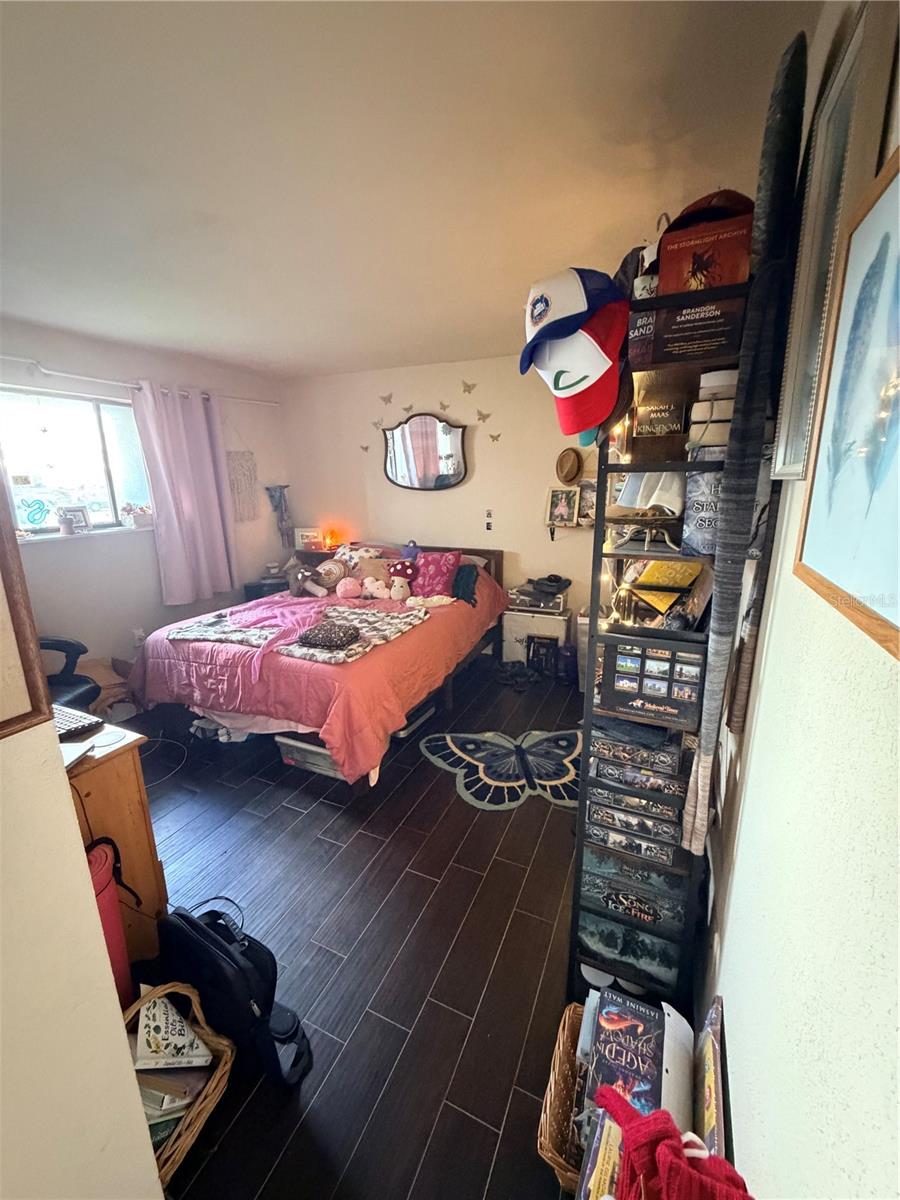 Image 20 of 27 For 720 Village Drive N 103