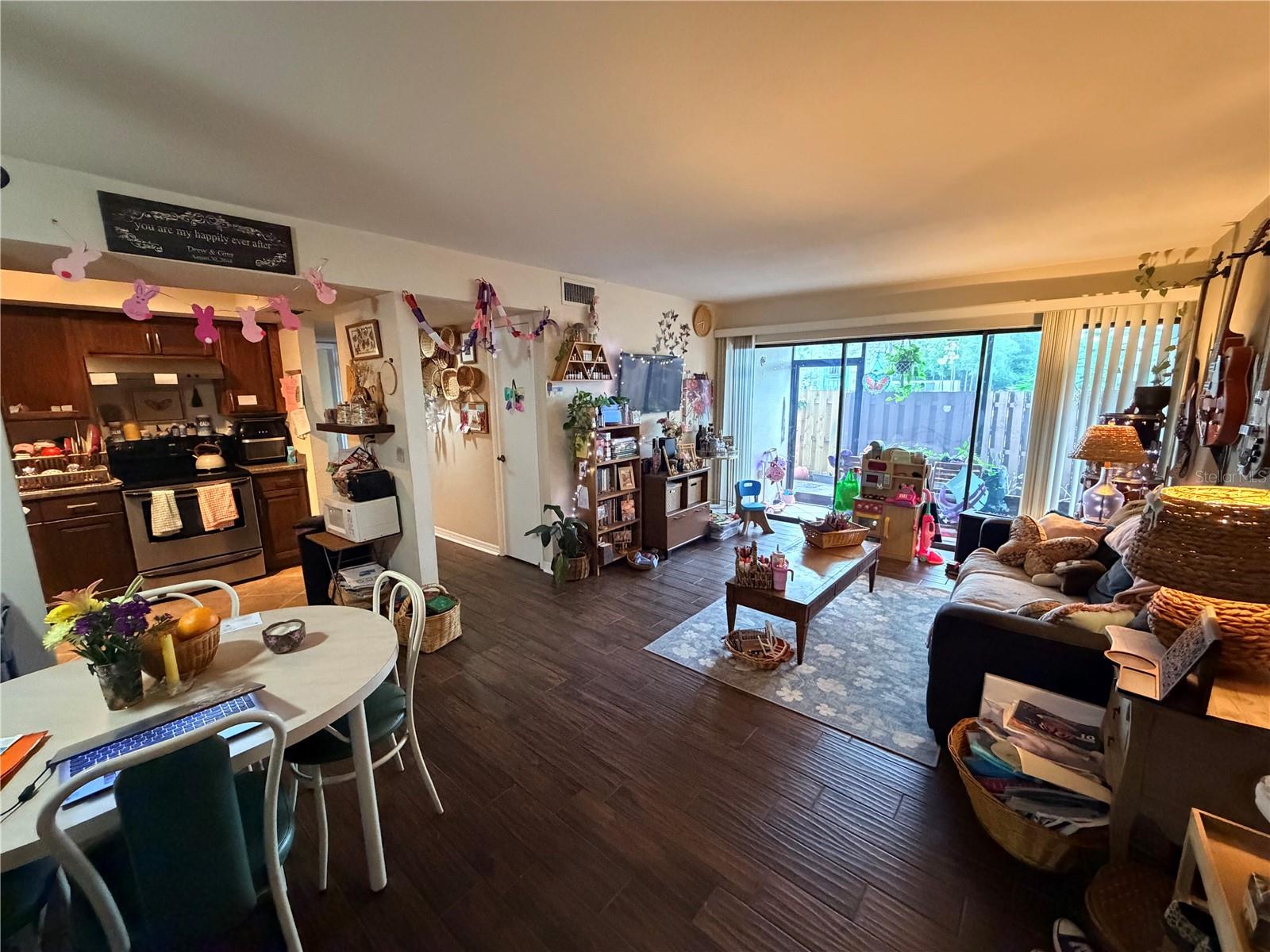 Image 6 of 27 For 720 Village Drive N 103