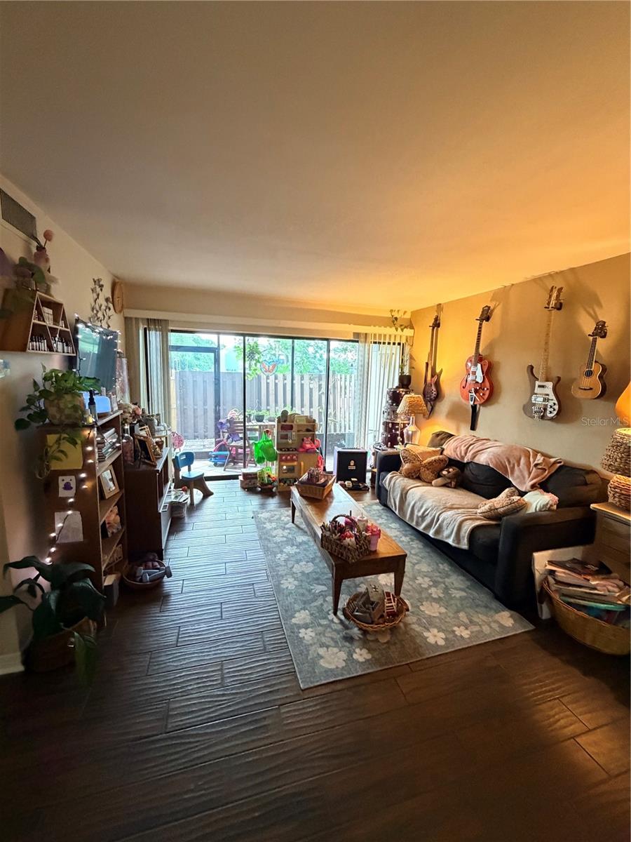 Image 7 of 27 For 720 Village Drive N 103