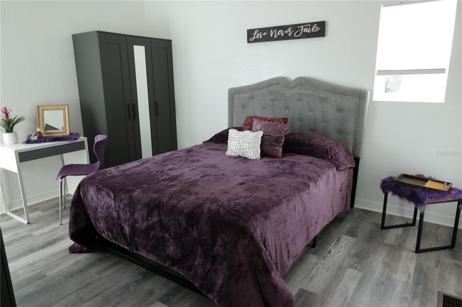 Image 10 of 16 For 1025 7th Street 1-2