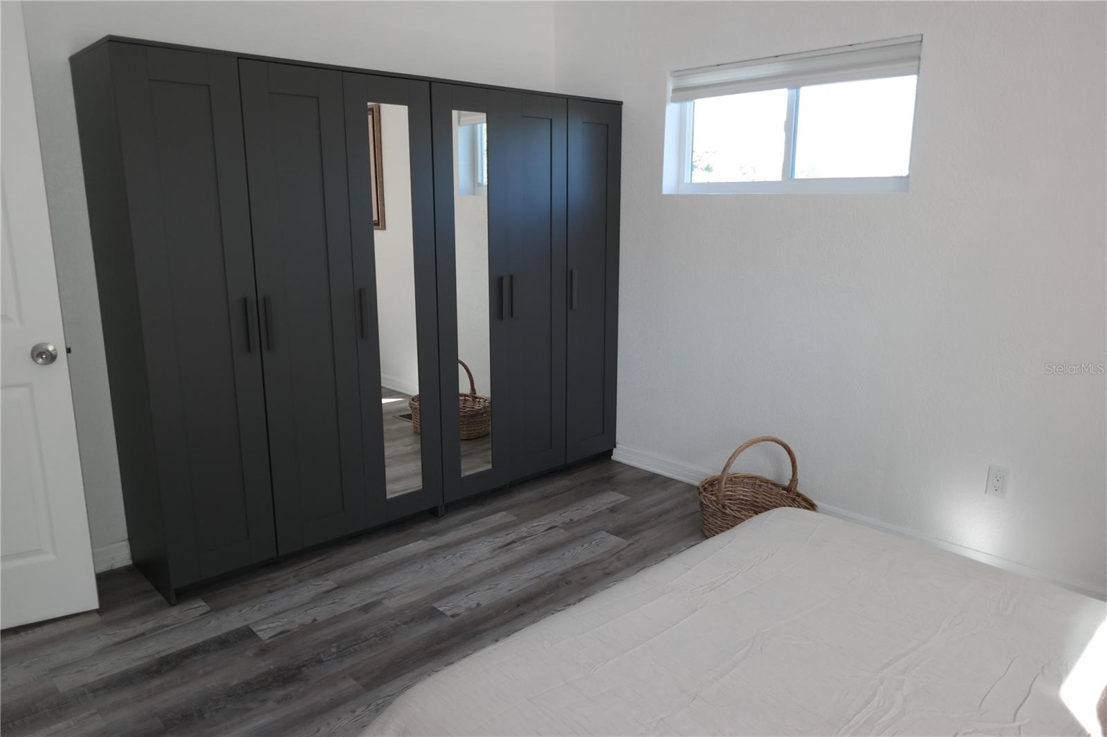 Image 13 of 16 For 1025 7th Street 1-2