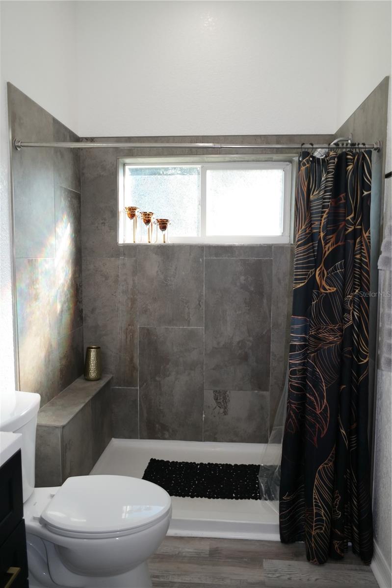 Image 15 of 16 For 1025 7th Street 1-2