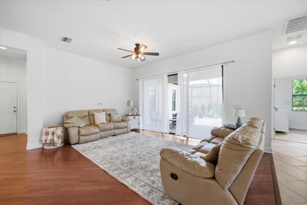 Image 16 of 68 For 3319 Majestic View Drive