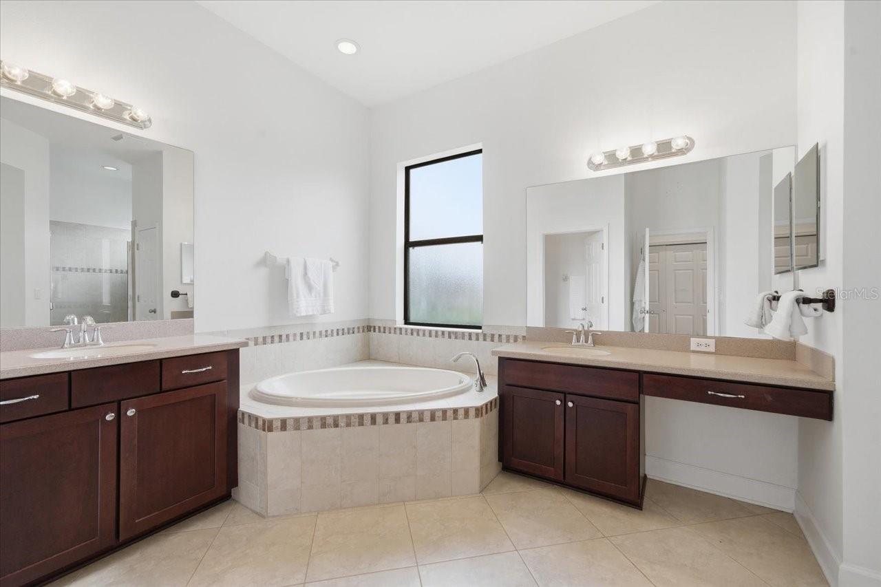 Image 28 of 68 For 3319 Majestic View Drive