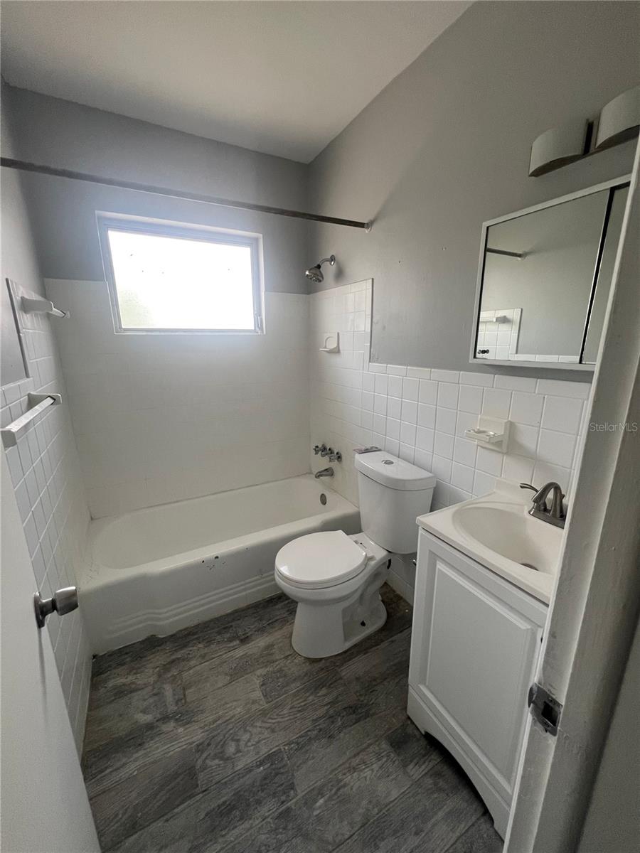 Image 6 of 6 For 865 5th Avenue N 17