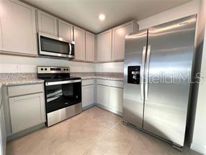 Image 13 of 33 For 590 Sunlit Coral Street