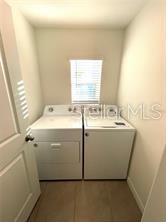 Image 22 of 33 For 590 Sunlit Coral Street