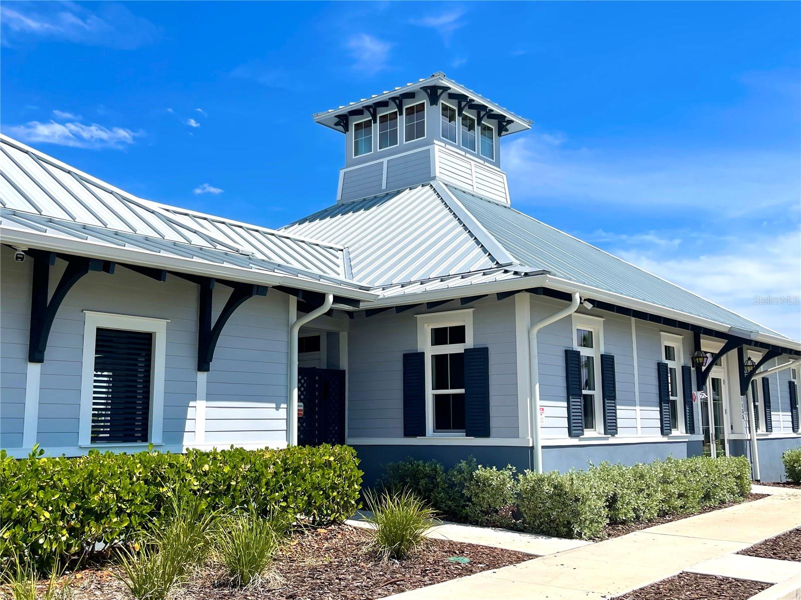 Image 26 of 33 For 590 Sunlit Coral Street