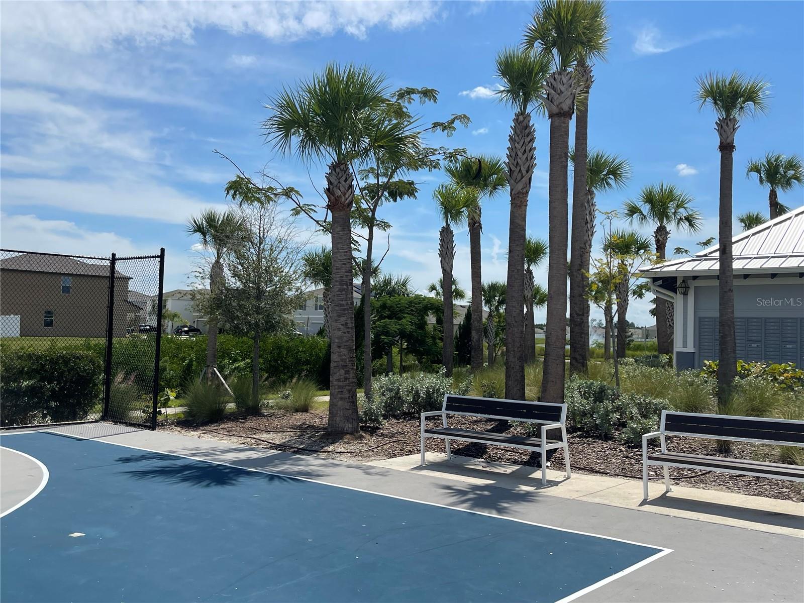 Image 29 of 33 For 590 Sunlit Coral Street