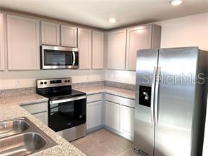 Image 3 of 33 For 590 Sunlit Coral Street