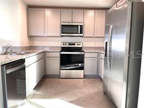 Image 6 of 33 For 590 Sunlit Coral Street