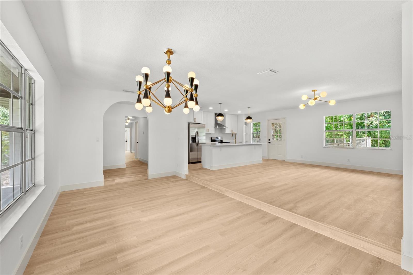 Image 10 of 55 For 903 Lanewood Drive