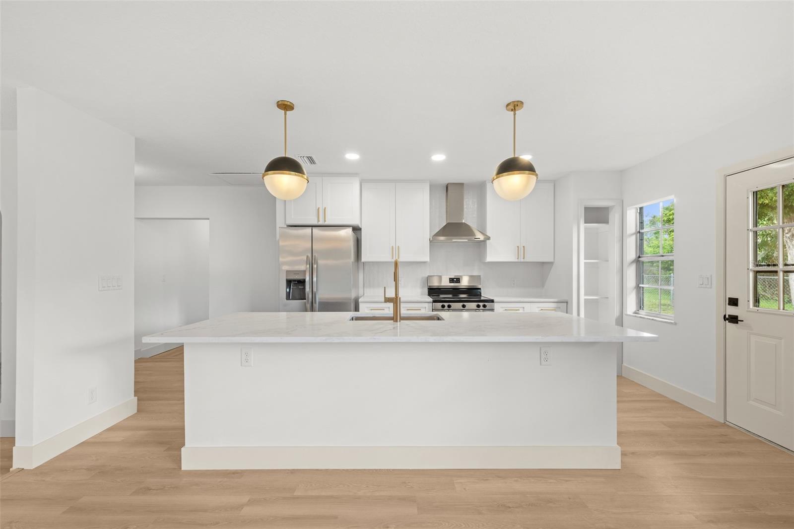 Image 17 of 55 For 903 Lanewood Drive