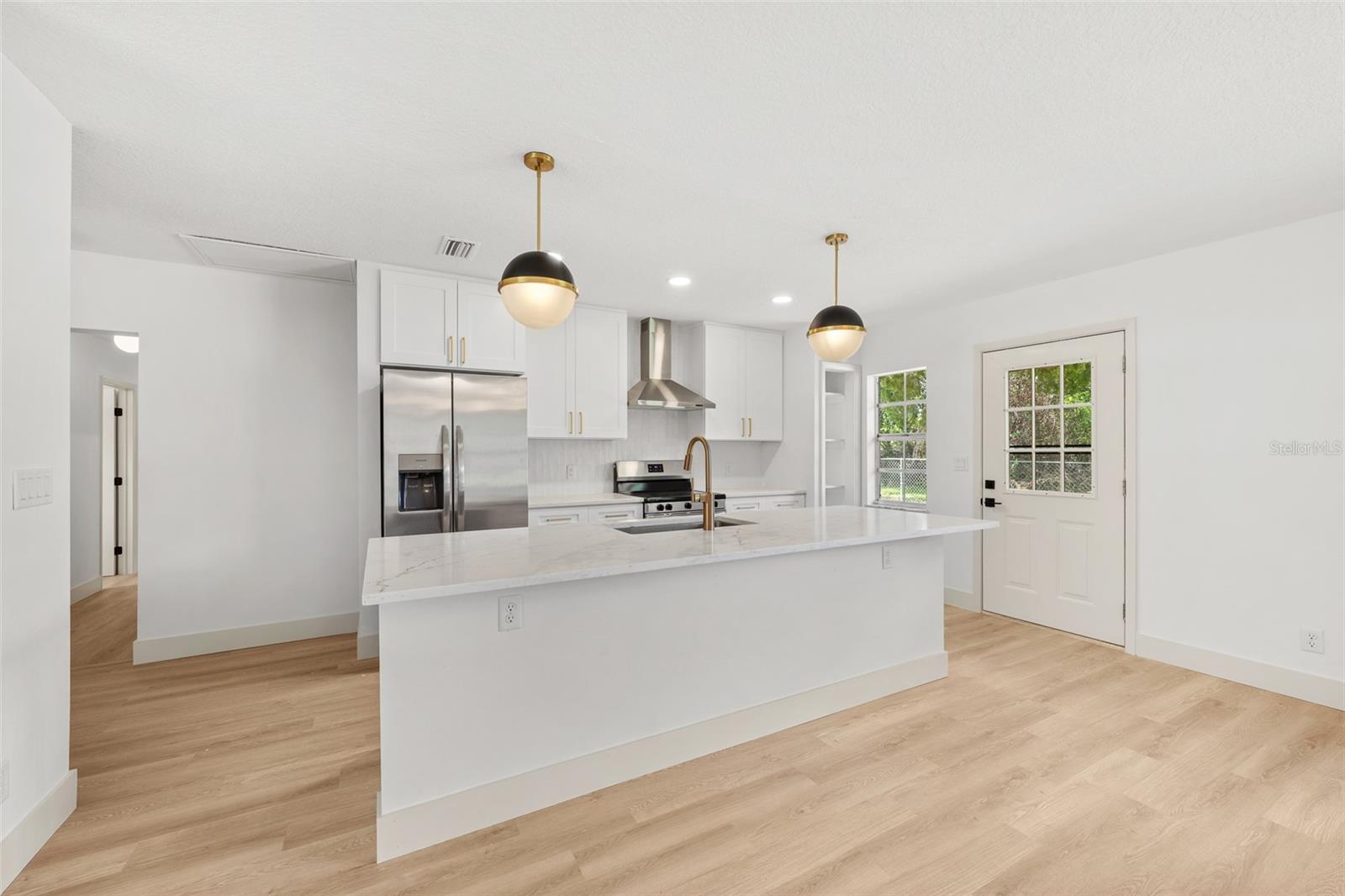 Image 19 of 55 For 903 Lanewood Drive