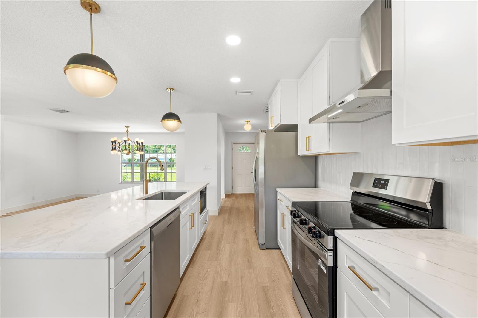 Image 21 of 55 For 903 Lanewood Drive