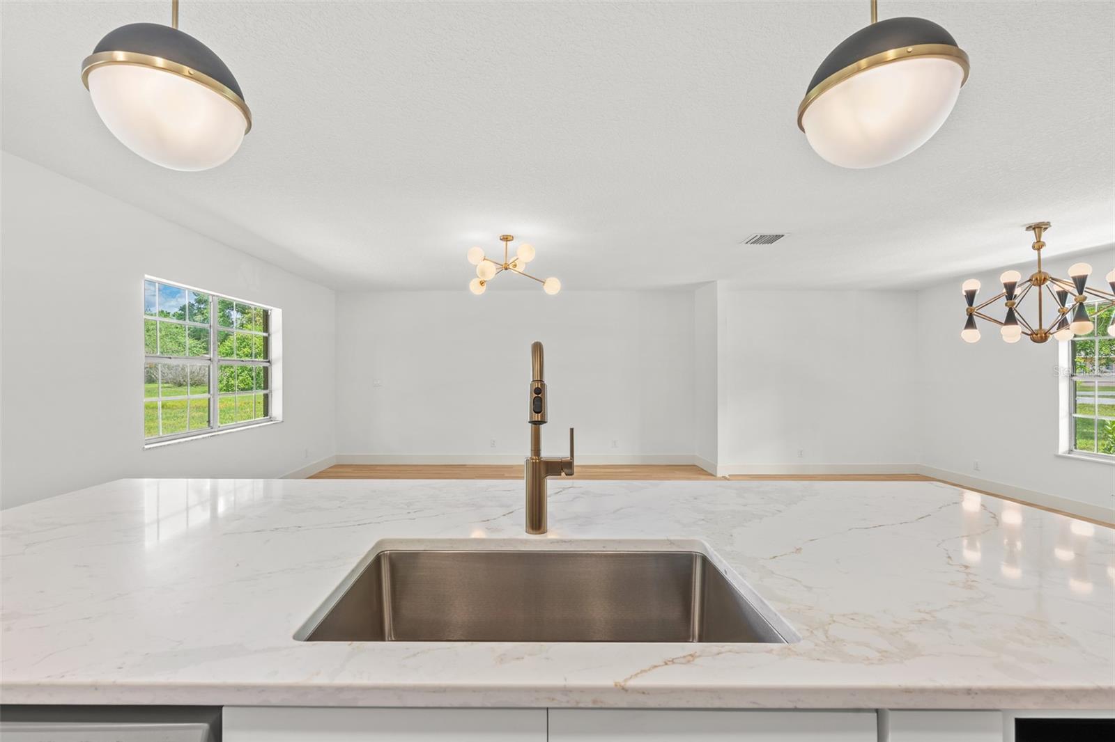 Image 22 of 55 For 903 Lanewood Drive