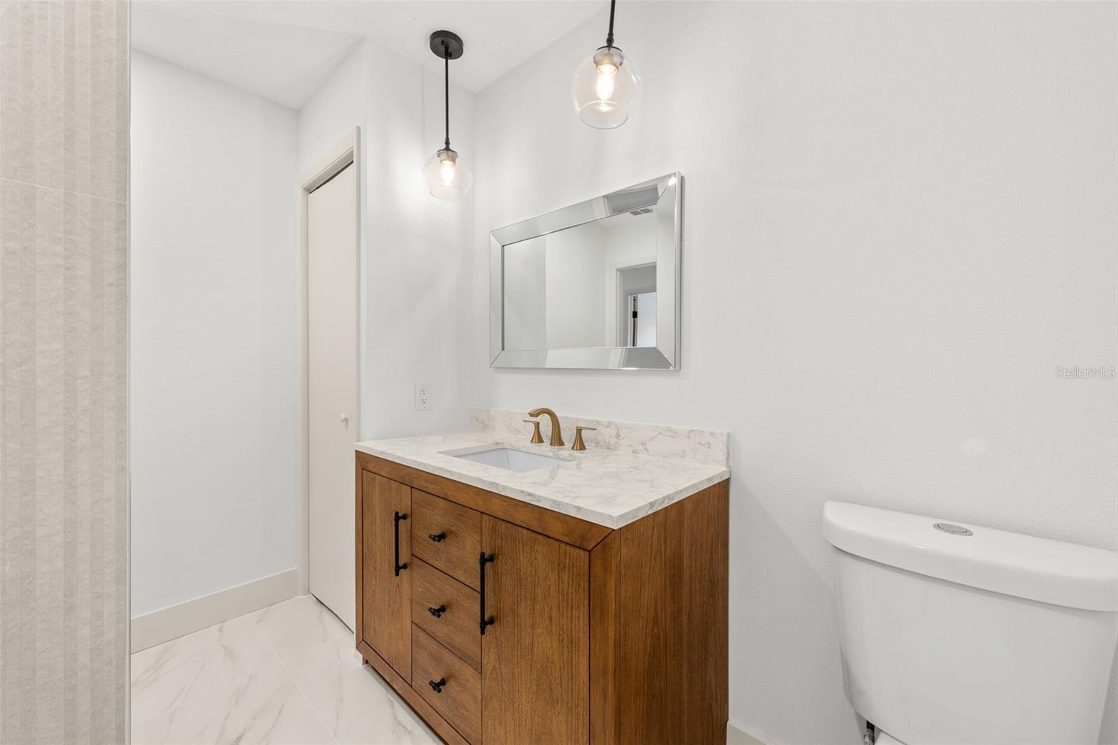 Image 38 of 55 For 903 Lanewood Drive