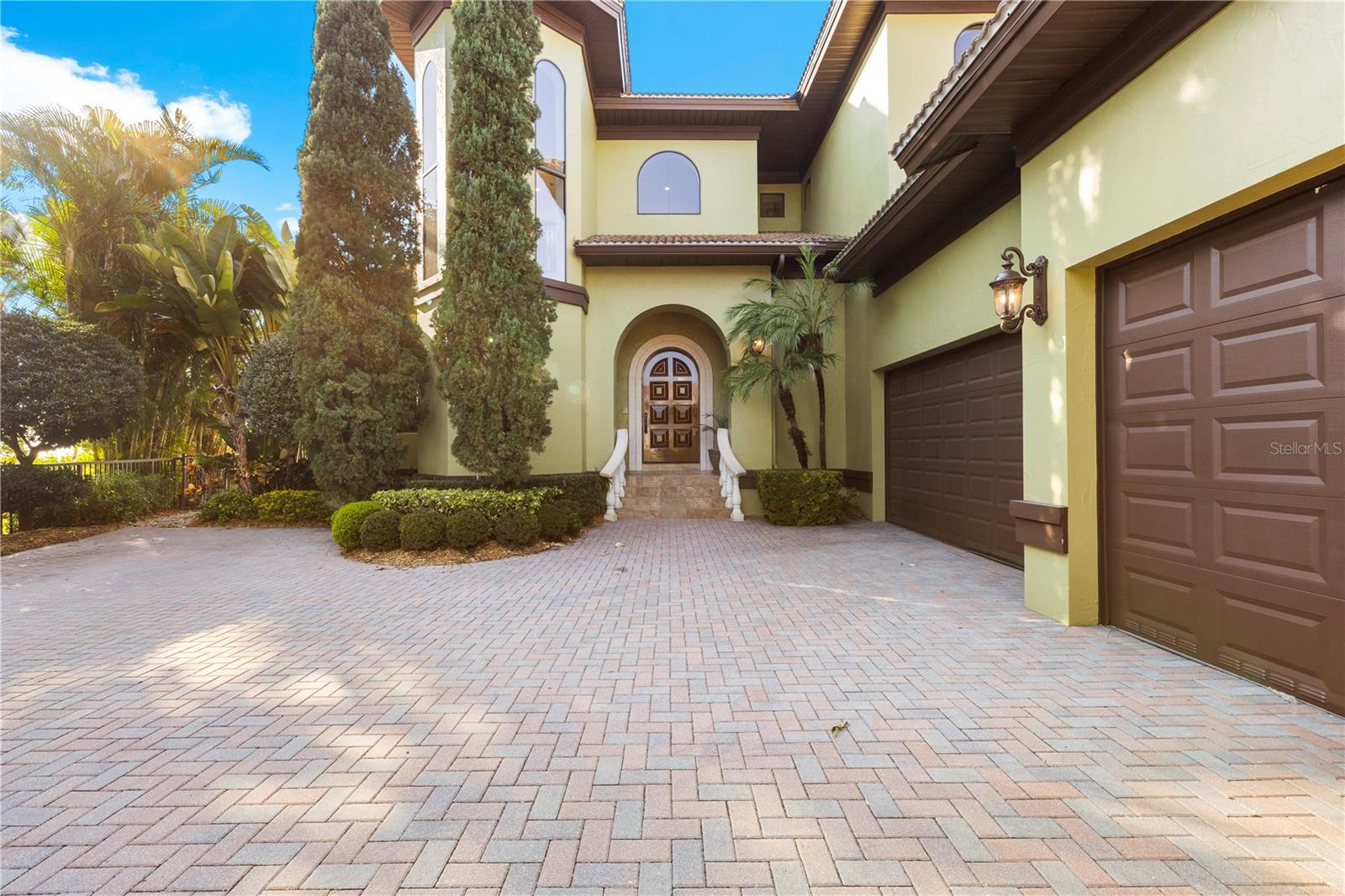 Image 11 of 100 For 4128 Causeway Vista Drive