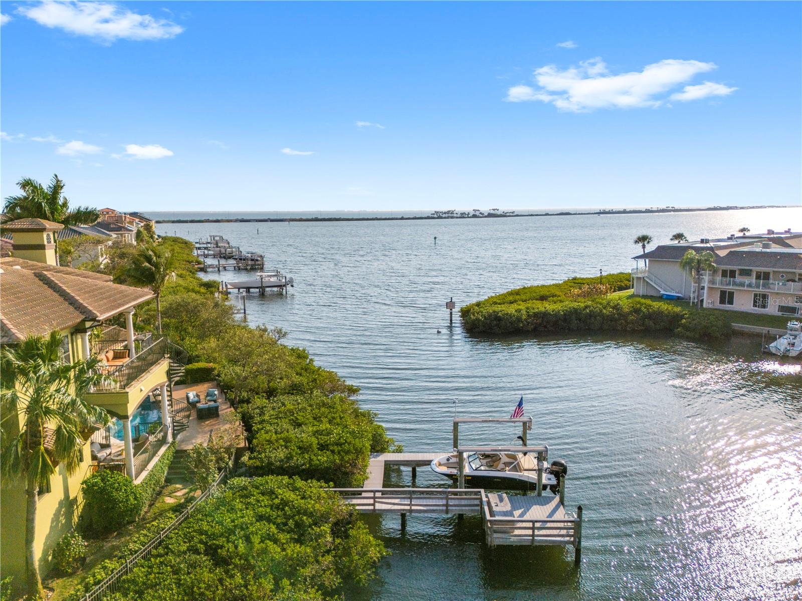 Image 5 of 100 For 4128 Causeway Vista Drive