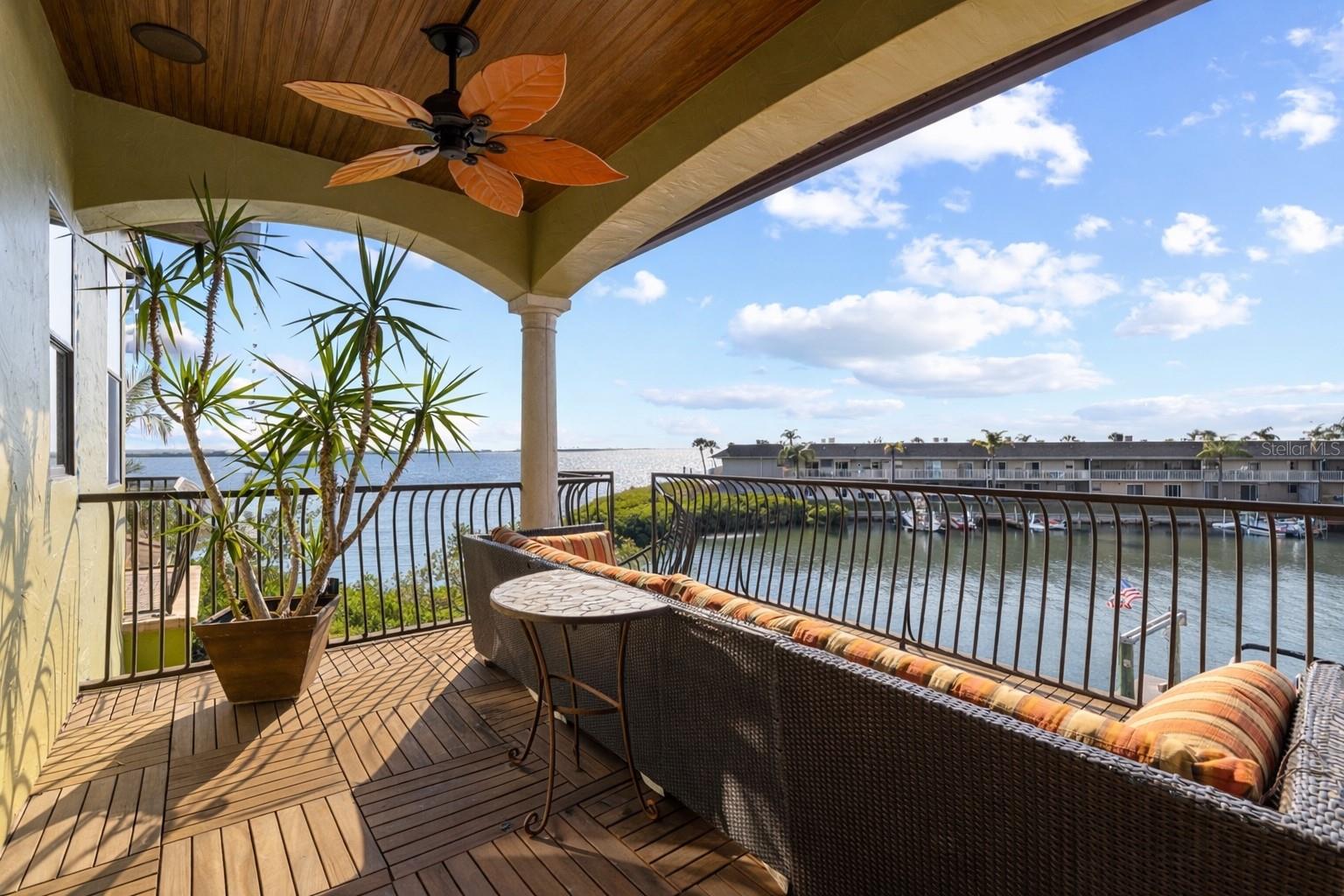 Image 64 of 100 For 4128 Causeway Vista Drive