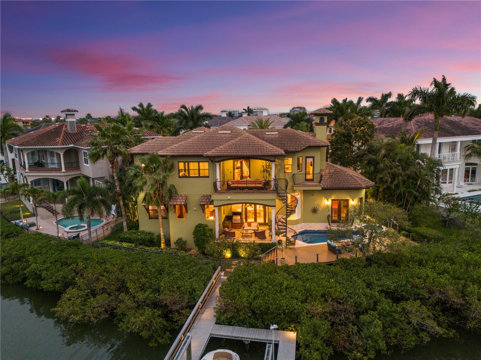 Image 8 of 100 For 4128 Causeway Vista Drive