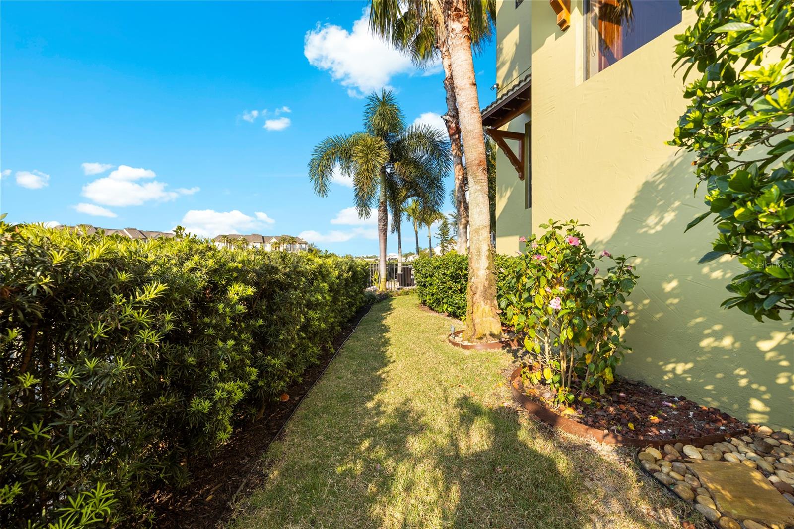 Image 90 of 100 For 4128 Causeway Vista Drive