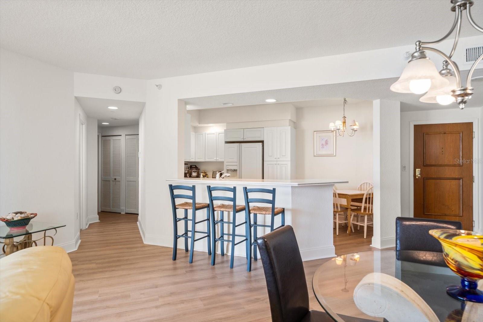 Image 10 of 31 For 1170 Gulf Boulevard 1203