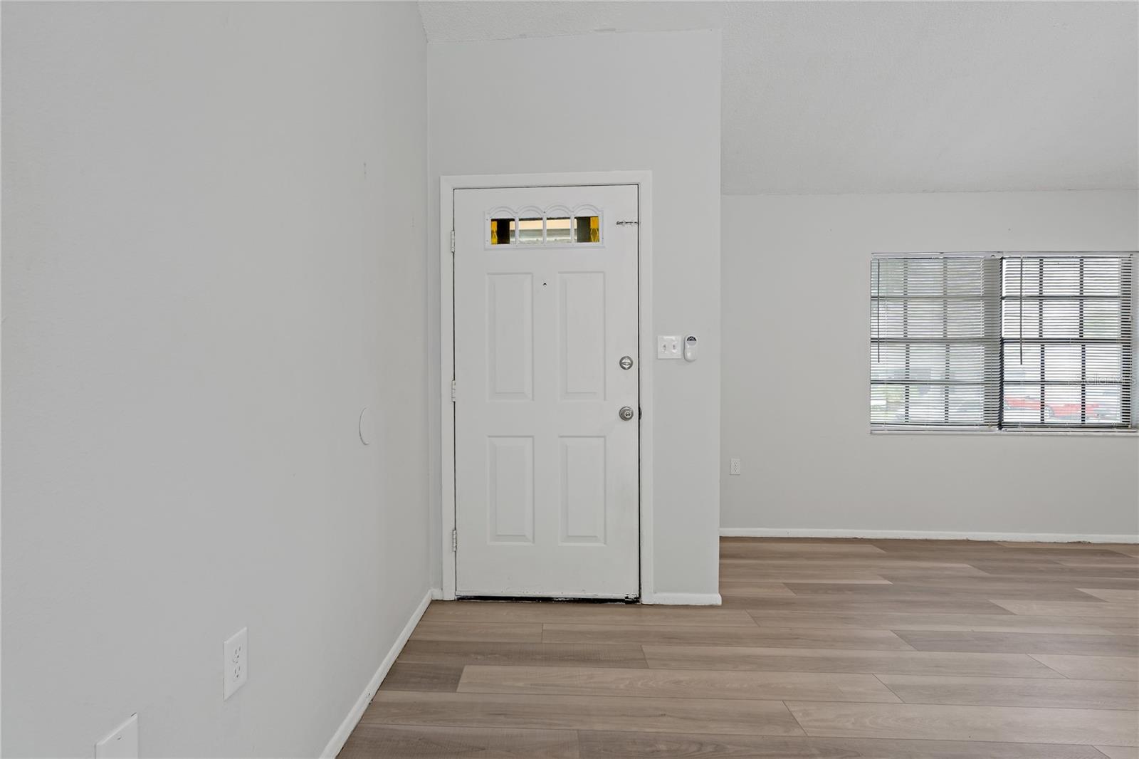 Image 5 of 13 For 1301 Mandarin Drive