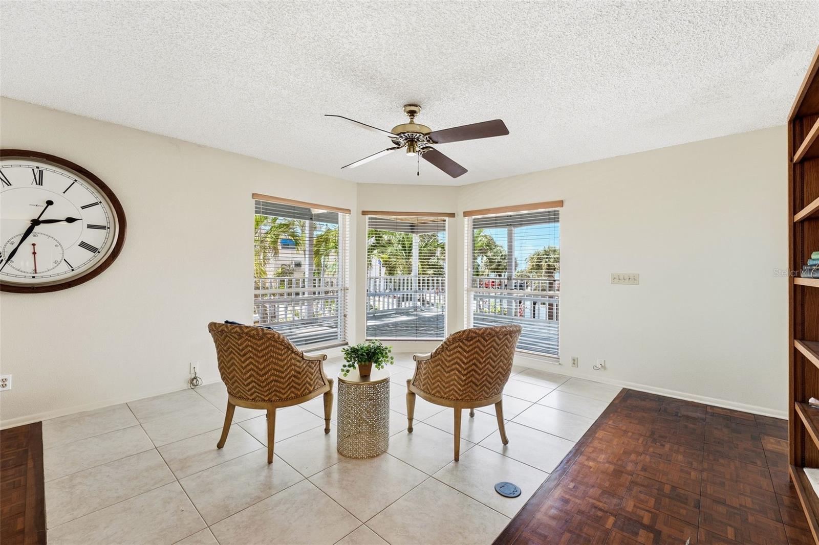 Listing photo id 9 for 12505 Sunshine Lane