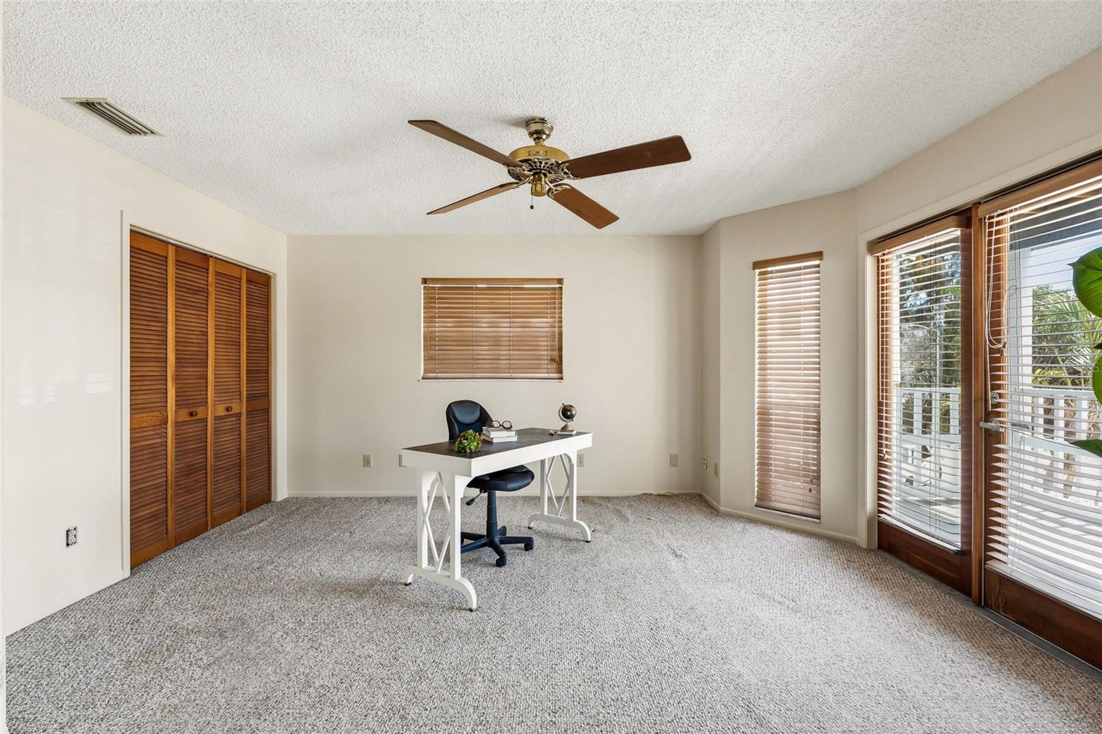 Listing photo id 16 for 12505 Sunshine Lane