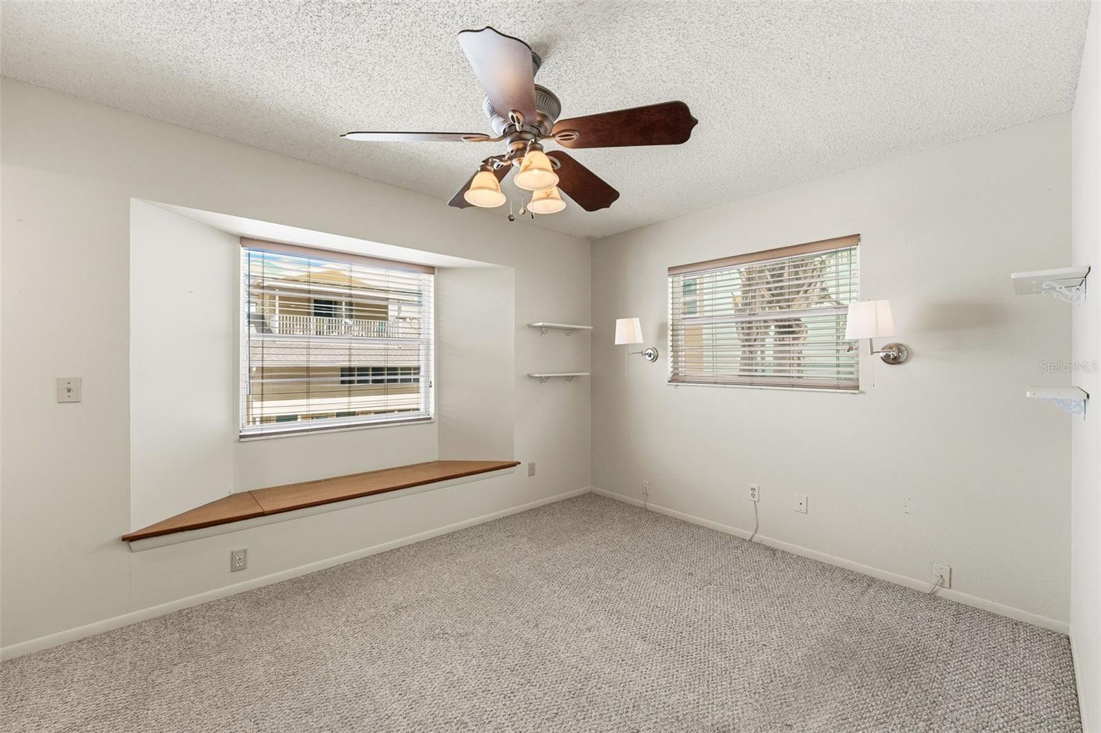 Listing photo id 19 for 12505 Sunshine Lane