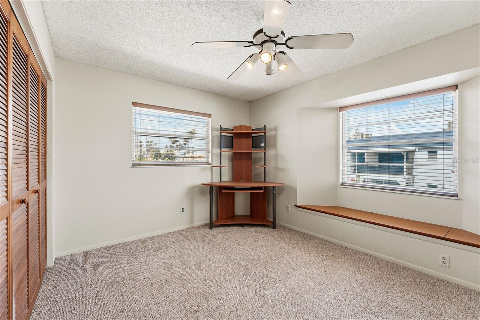 Listing photo id 21 for 12505 Sunshine Lane