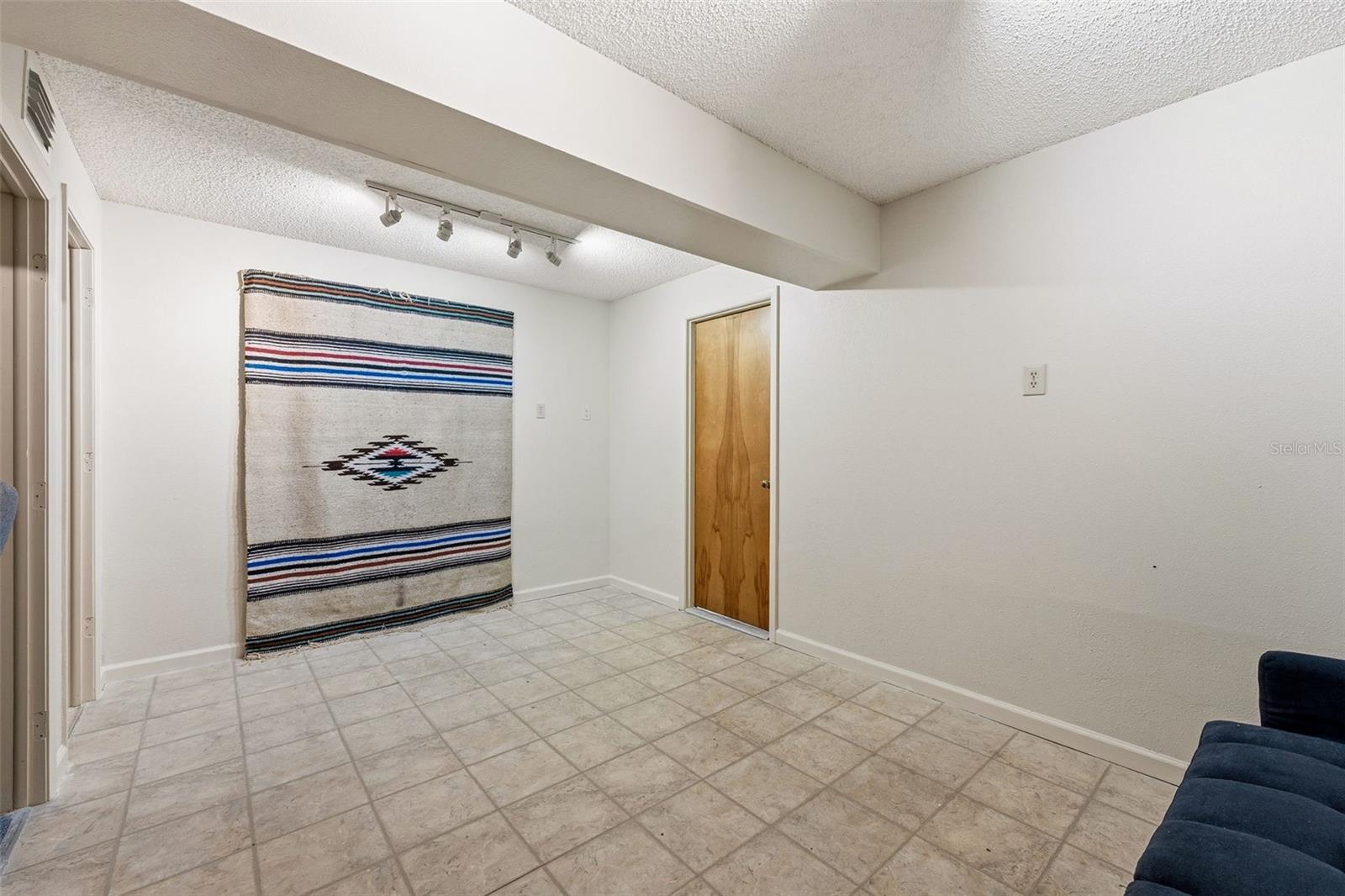 Listing photo id 38 for 12505 Sunshine Lane