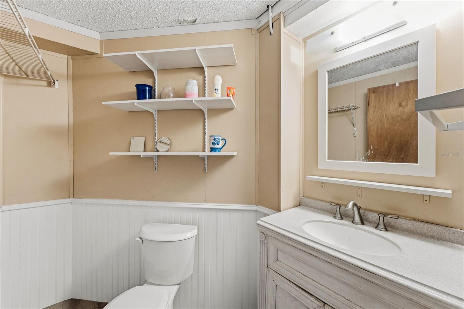 Listing photo id 41 for 12505 Sunshine Lane