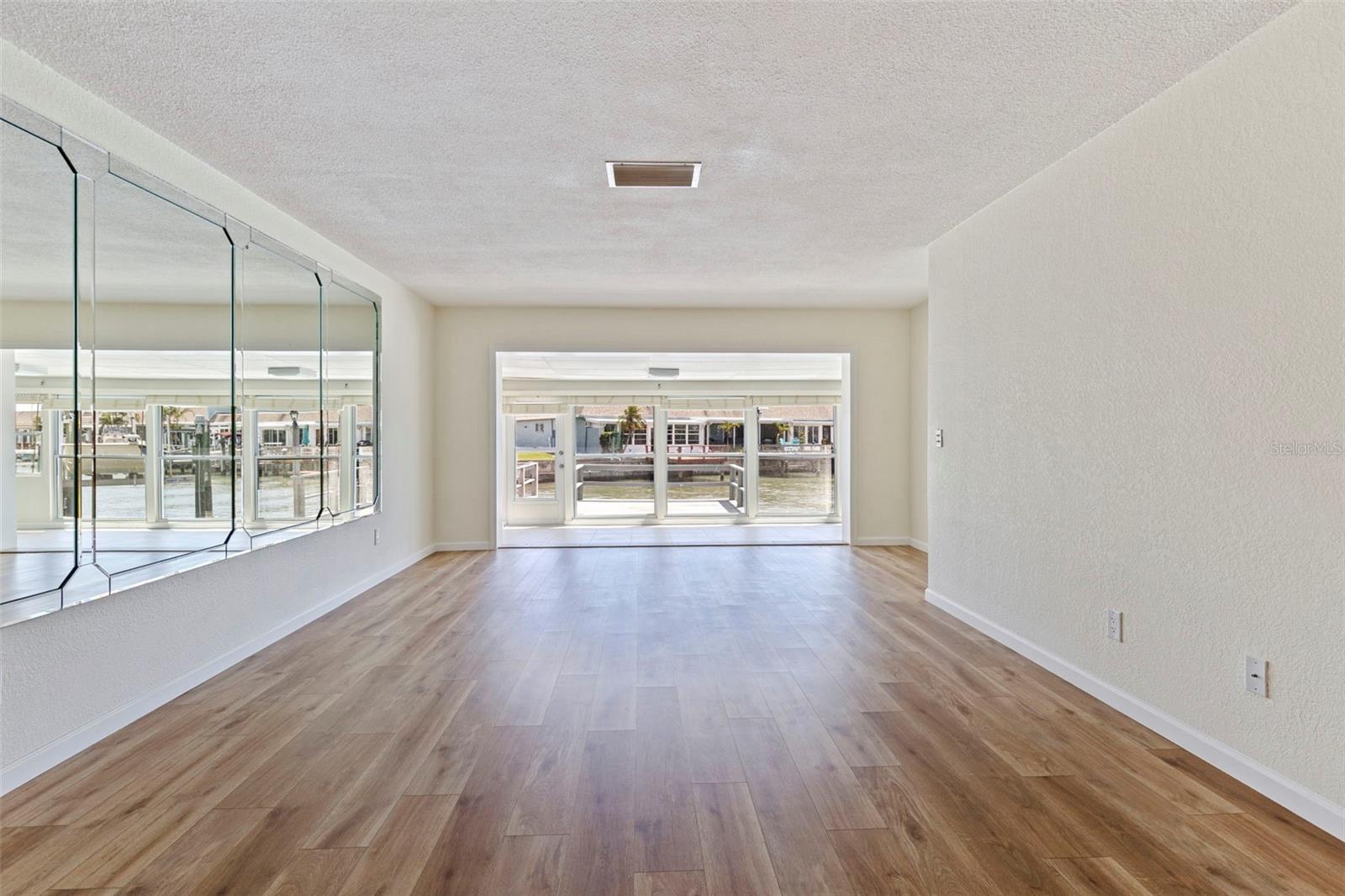 Image 13 of 51 For 354 Boca Ciega Point Boulevard