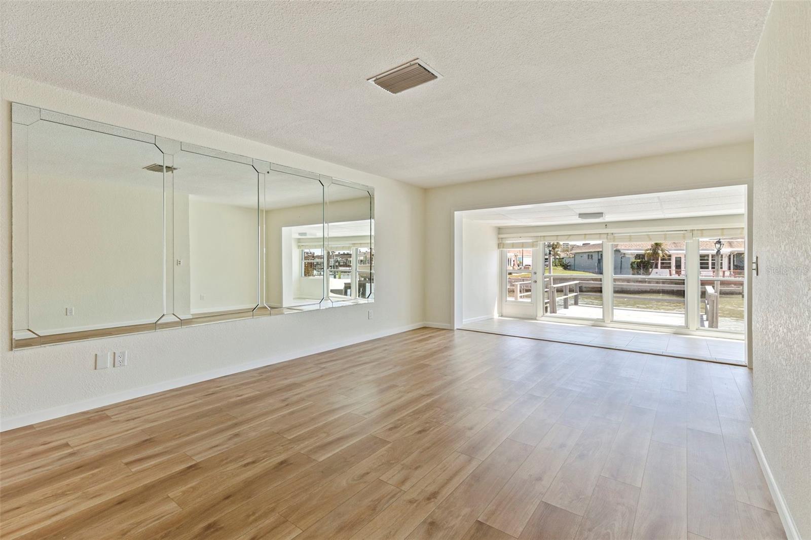 Image 15 of 51 For 354 Boca Ciega Point Boulevard