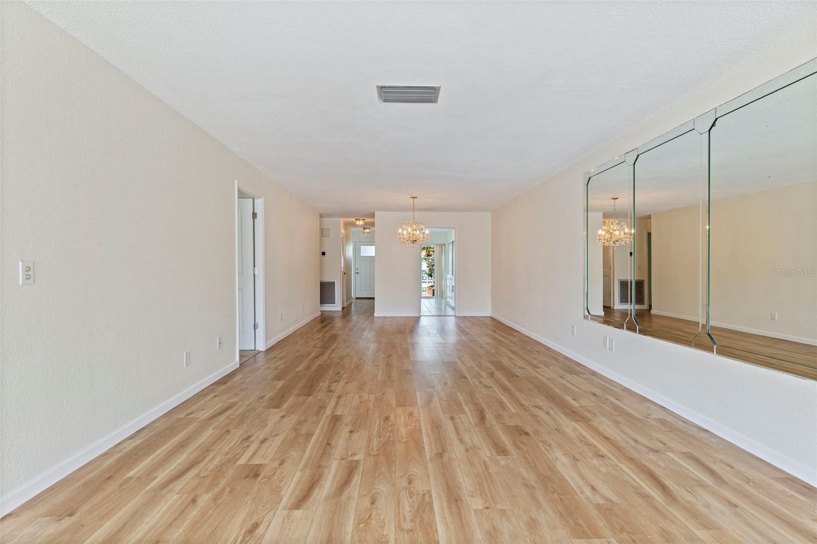 Image 16 of 51 For 354 Boca Ciega Point Boulevard