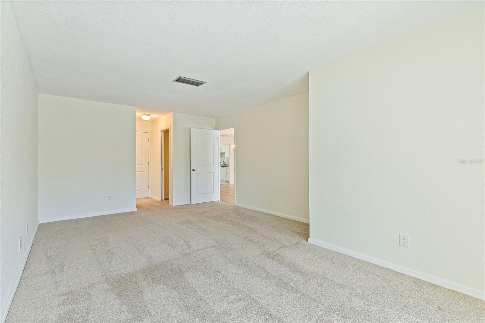 Image 33 of 51 For 354 Boca Ciega Point Boulevard