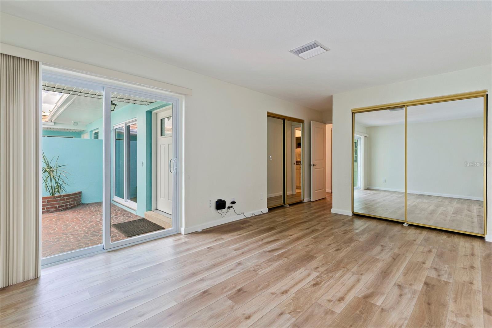 Image 38 of 51 For 354 Boca Ciega Point Boulevard